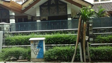 Disewakan Rumah Murah di Permata Hijau, Jakarta Selatan, LT 1000m²