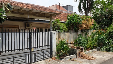 Rumah Elegan di Bendungan Hilir, Jakarta Pusat, 1 Kamar Tidur, LT 276m²
