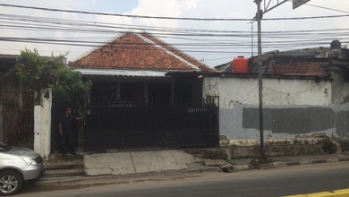 Hunian Mewah di Kawasan Menteng, Jakarta Pusat, LB 428m², Harga 11 Miliar