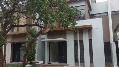 Penawaran Eksklusif, rumah Mewah di BSD Foresta, Tangerang, LB 140m²