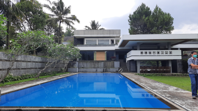 Rumah Area Luxury Cisarua, Bogor - Harga Menarik 30 Miliar