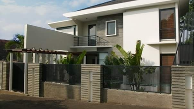 Rumah Area Luxury Kemang, Jakarta Selatan - Harga Terbaik 19 Miliar