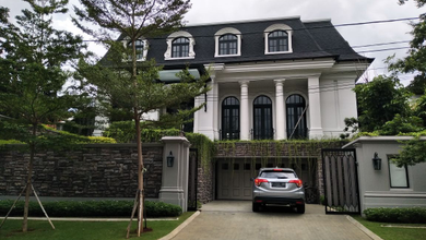 Penawaran Eksklusif, rumah Prestisius di Kebayoran Baru, Jakarta Selatan, LB 1100m²