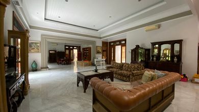 Kesempatan Eksklusif, rumah Mewah di Kebayoran Baru, Jakarta Selatan, LB 600m²