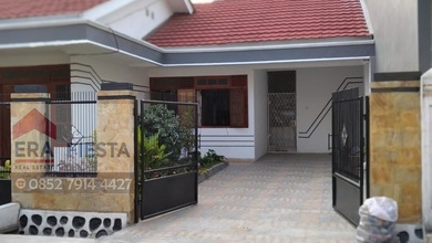 Rumah Dijual di Tangerang Kota, Tangerang, LB 200m², Harga Kompetitif!