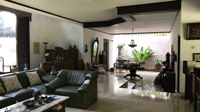 Rumah Mewah di Kawasan Cilandak, Jakarta Selatan, LB 600m², Harga 33 Miliar