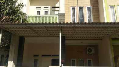 Kesempatan Rumah di Kunciran, Tangerang, LB 110m², Harga 1,1 Miliar