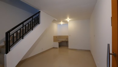 Rumah Dijual di Pantai Indah Kapuk, Jakarta Utara, LB 64m², Harga Kompetitif!