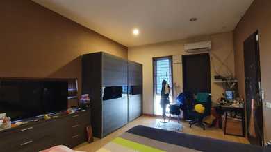 Rumah Elite di Kawasan Gajah Mada, Jakarta Pusat, LB 300m², Harga 3,9 Miliar
